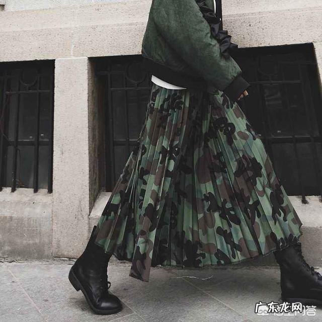 冬季穿迷彩裤应该配什么上衣和外套?