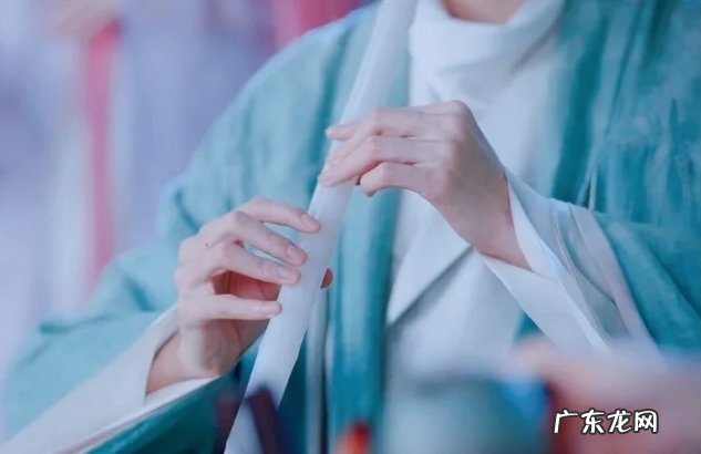 与手有关的词语 描写手的词语一个字