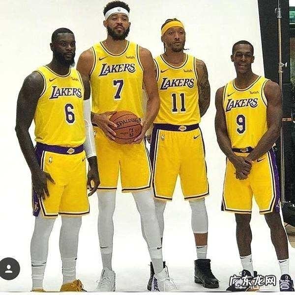 湖人94-136步行者,詹姆斯仅得18+9,湖人两连败,输掉42分的大分差,如何评价这场比赛?