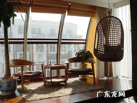 透过阳台往外看 家里阳台看出去是别人家楼顶 风水