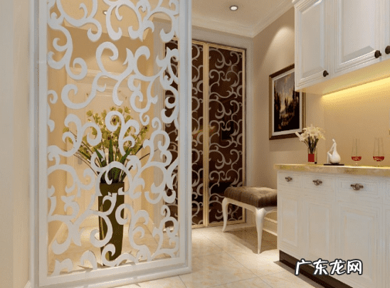 进门正对屏风隔断风水 进门屏风怎么隔断风水好