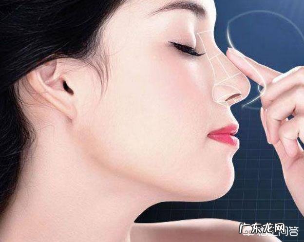 隆鼻那种好?假体的好吗?