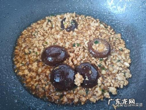 西兰花的家常做法简单好吃,西兰花香菇家常做法