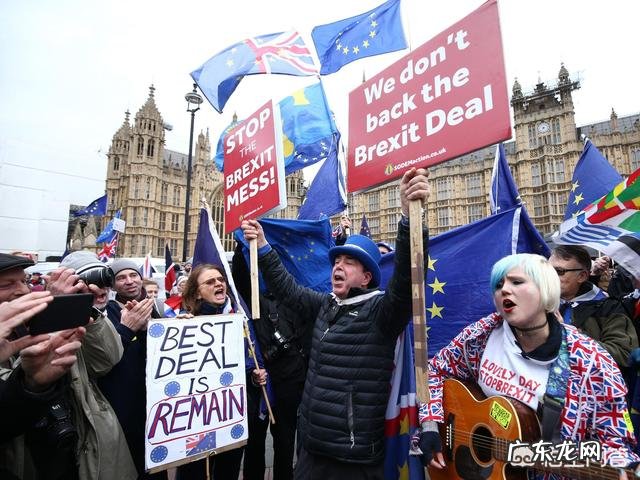 英国600万人请愿停止脱欧进程,而英政府回应一定确保脱欧。为何政府敢违背百姓意志?