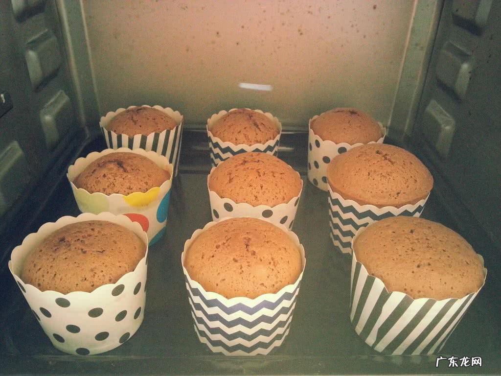 纸杯蛋糕的做法?烤箱