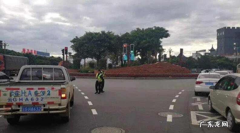 左转弯怎样才算闯红灯