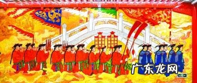 坐西北朝东南的办公台好不好 写字楼朝东对着中轴风水