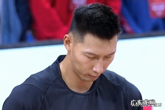 今晚CBA比赛前都进行了吉喆的默哀仪式，这是表达CBA的联赛人性化吗？