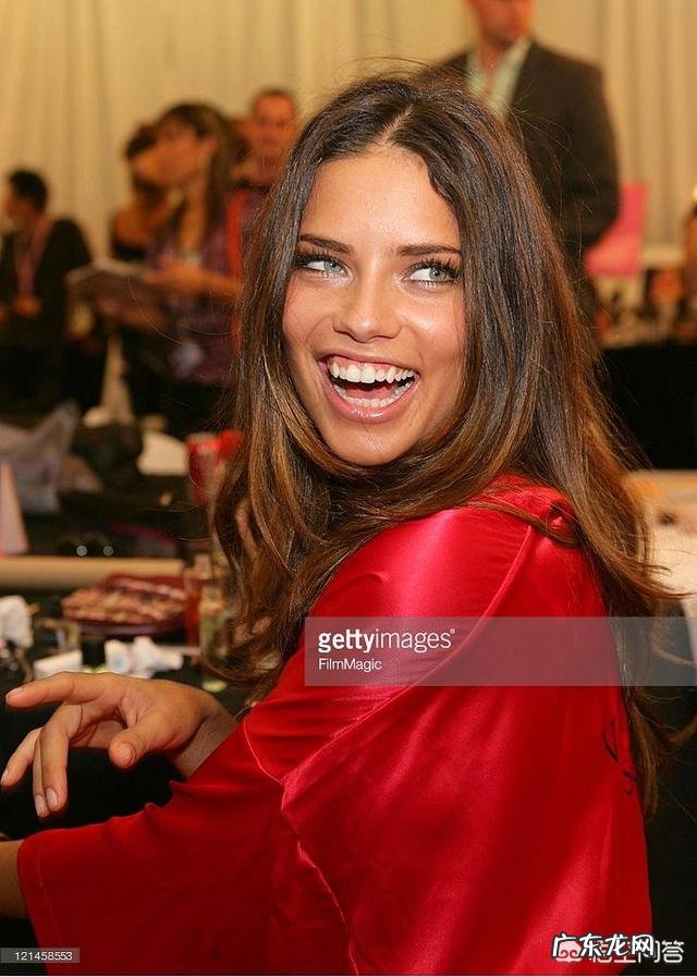 维多利亚的秘密中最知名的五大超模是谁？