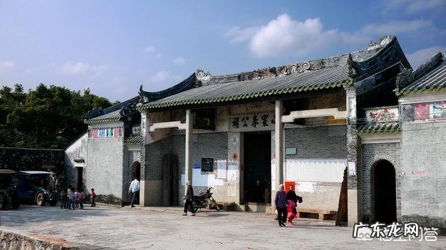 农村里建祠堂,嫁出去的女儿也要出钱,这样合理吗?