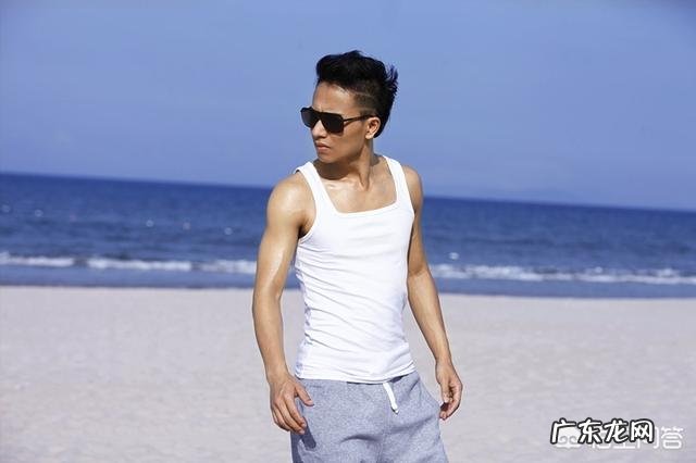 90后的女生喜欢什么样的男生？