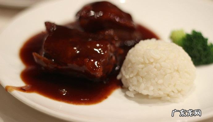 无锡酱排骨特点 无锡酱排骨图片