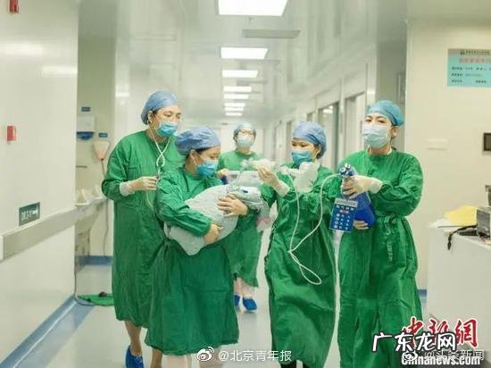 河南三胎生四胞胎 产妇生龙凤四胞胎一