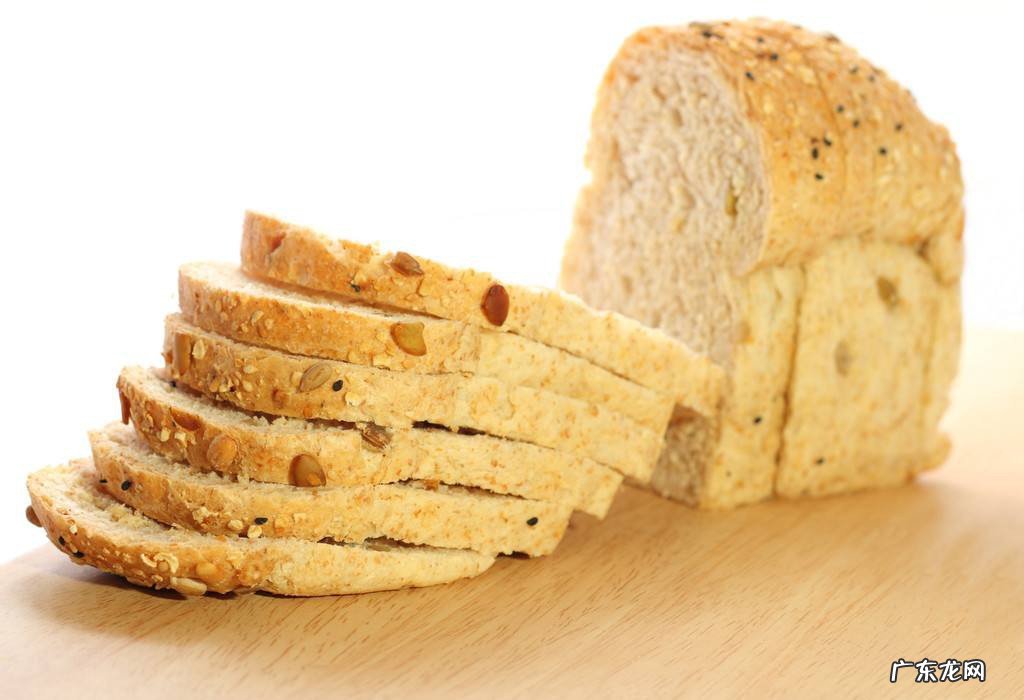 面包机制作面包方法