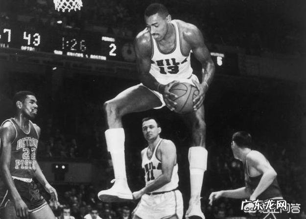 在NBA历史上,能称得上得分王,盖帽王,助攻王,抢断王,篮板王的运动员分别是谁?为什么?