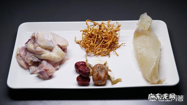 小鱼胶如何煲汤？