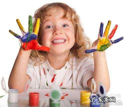 如何在家辅导孩子画画？