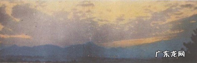 地震云：想让你害怕，只需要一个低级的心理把戏 飞机拉线是怎么回事