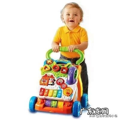 到底学步车要不要给宝宝用呢,多大用,怎么用才有利?