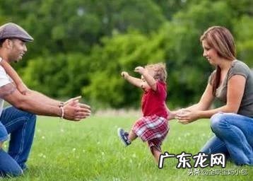 到底学步车要不要给宝宝用呢,多大用,怎么用才有利?