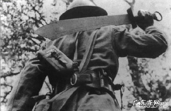 万岁冲锋和乌拉冲锋哪个更厉害?