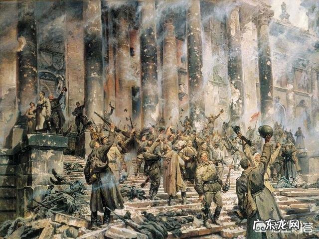 万岁冲锋和乌拉冲锋哪个更厉害？