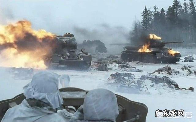 万岁冲锋和乌拉冲锋哪个更厉害？