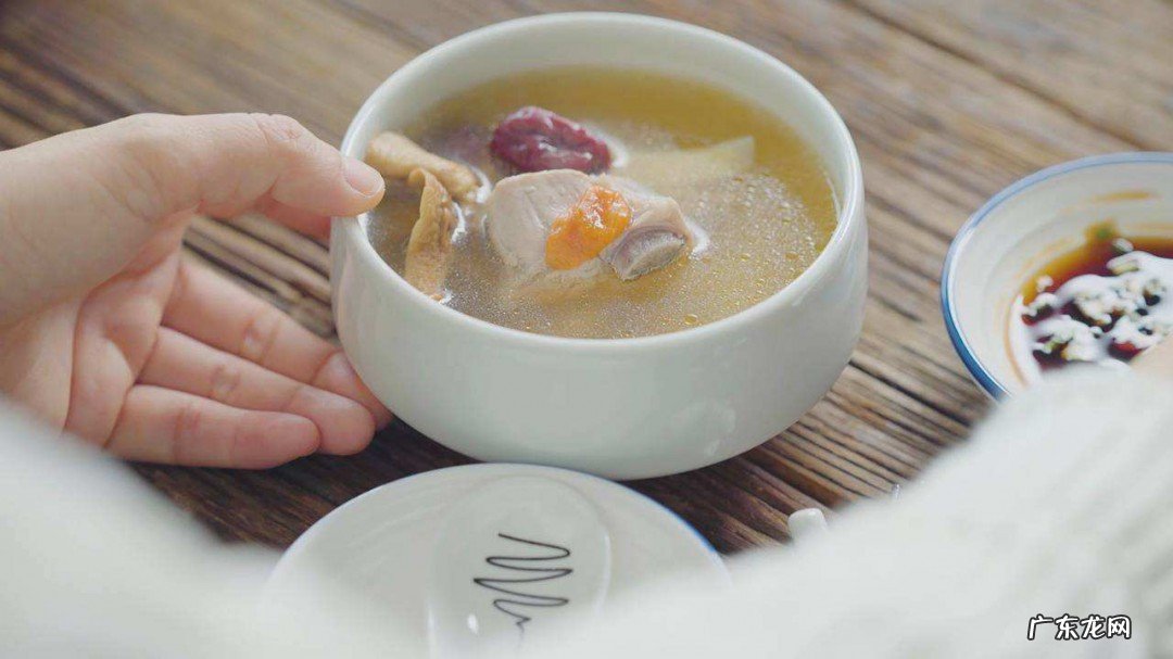 手脚冰凉吃什么