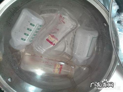 新生儿奶瓶怎么清洗消毒?