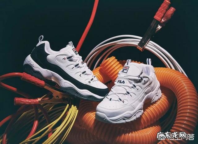 什么牌子的小白鞋既好看又好穿?