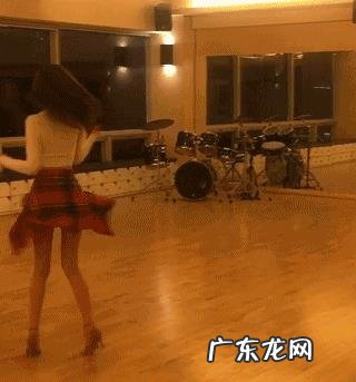 想要塑型有好的身材,正在纠结到底是健身还是学舞蹈,挺喜欢舞蹈,但是又纠结偏重不了塑型,谁能给点建议?