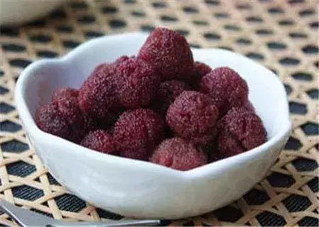 杨梅酒的制作方法及功效