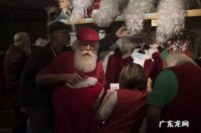 圣诞老人跳舞的软件 跳舞的圣诞老人是谁