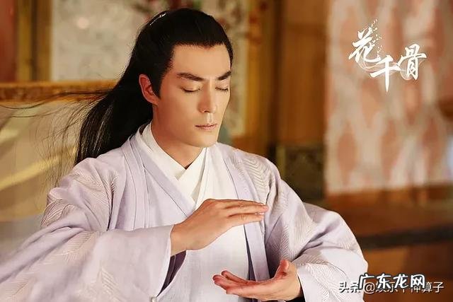 人民网发文批评《宸汐缘》“造型无新意、选角不合适、故事大杂烩”,对此你怎么看?