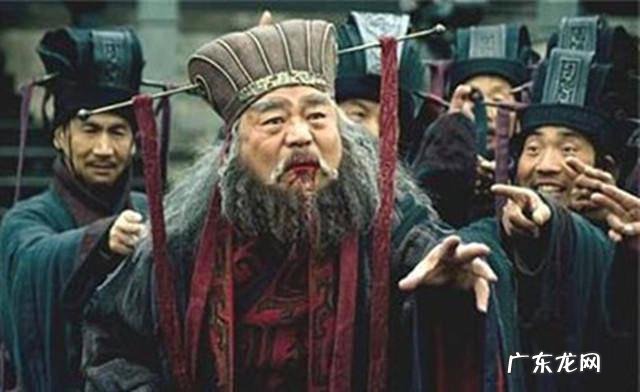 冻雨洒窗东两点西三点分片切瓜 冻雨洒窗东两点西三点