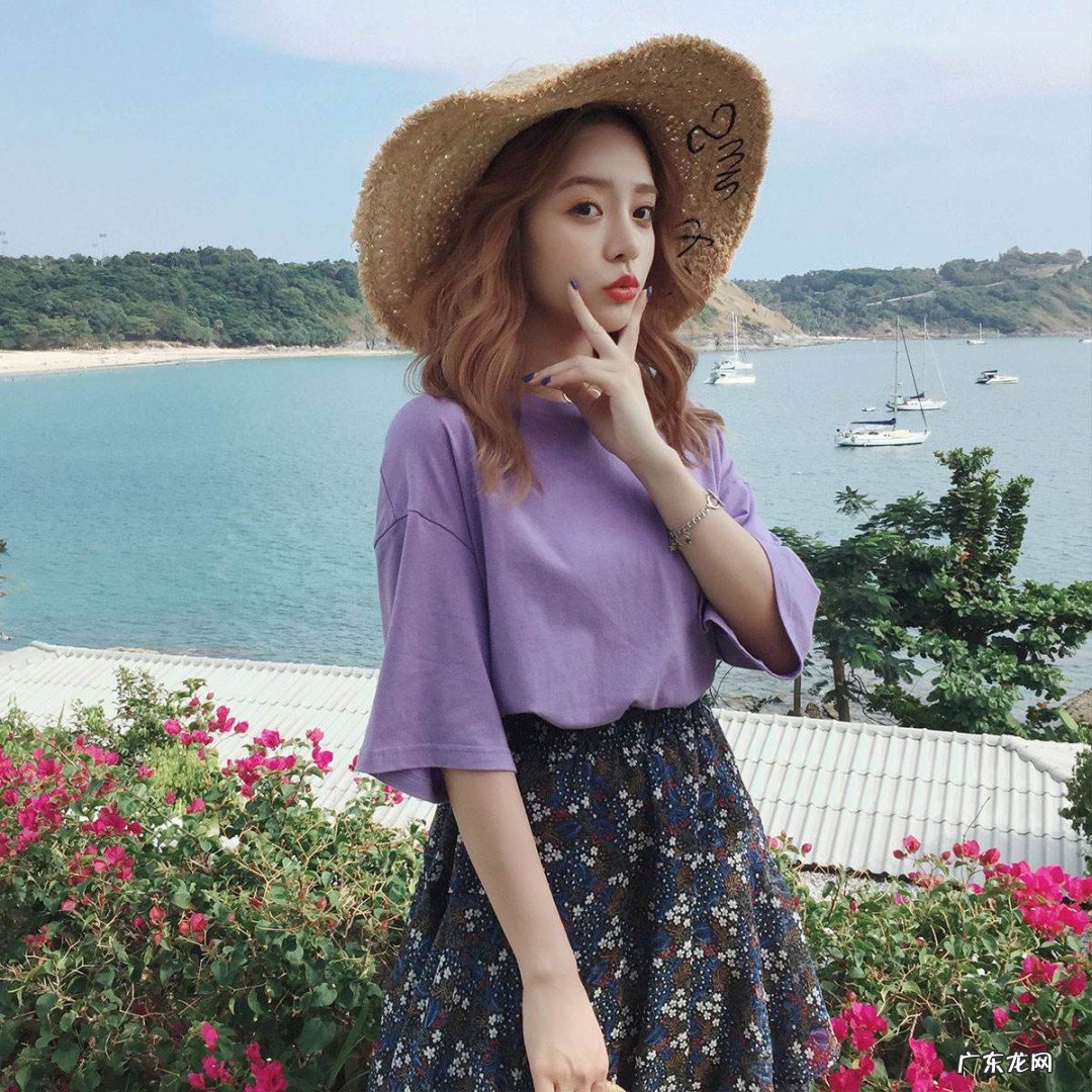 宽松t恤宽松裤子穿搭