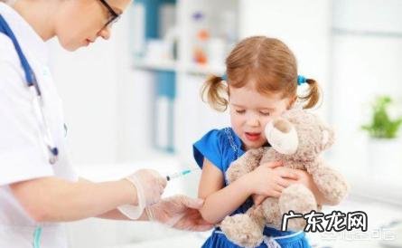 孩子每次去打疫苗，有免费的，可每次医生都推荐我们掏钱打，各位宝爸宝妈们有这种情况吗？