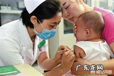 孩子每次去打疫苗,有免费的,可每次医生都推荐我们掏钱打,各位宝爸宝妈们有这种情况吗?