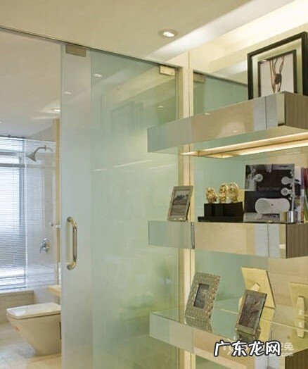 这样的房子不聚财 看风水房顶有裂纹