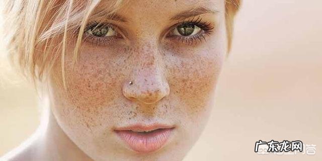 脸蛋上的色斑好多，怎么改善？不知道哪种美容仪效果好一点？