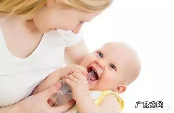 六个月内纯母乳喂养的宝宝需要喝水吗?