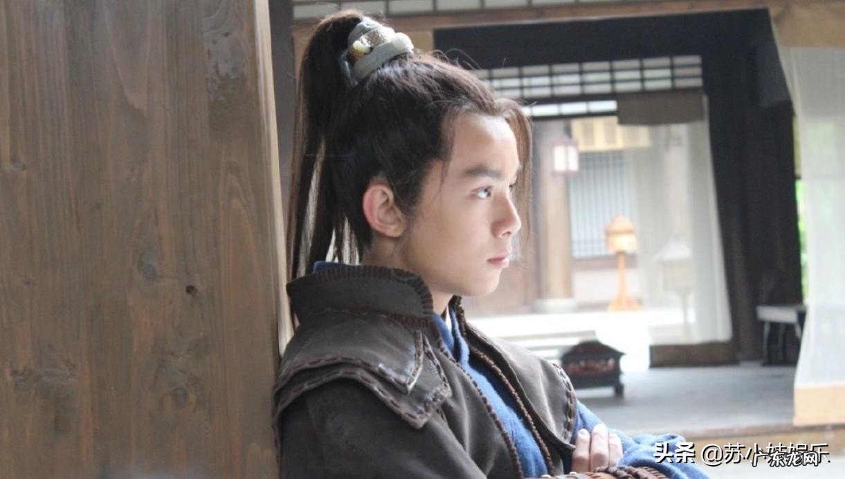 出名要趁早,那一年,15岁的吴磊就遇到了优秀作品 吴磊个人资料简介个人信息