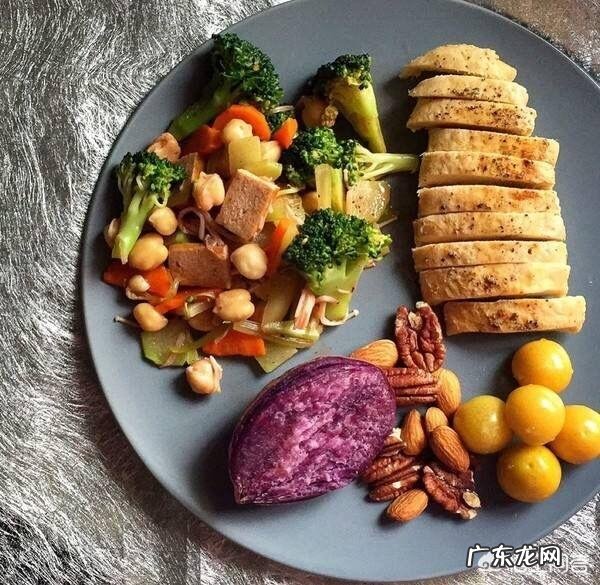 早上运动和跑步是否需要先吃早餐?晚上散步多长时间最适合?