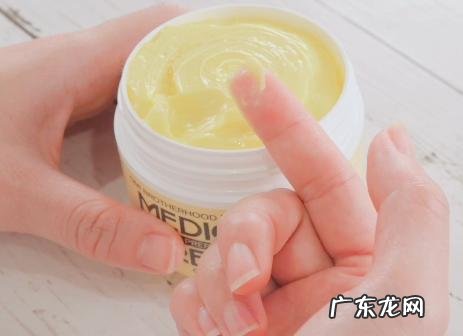 有什么日本药妆店随便买的美妆小物,让你反复回购的?