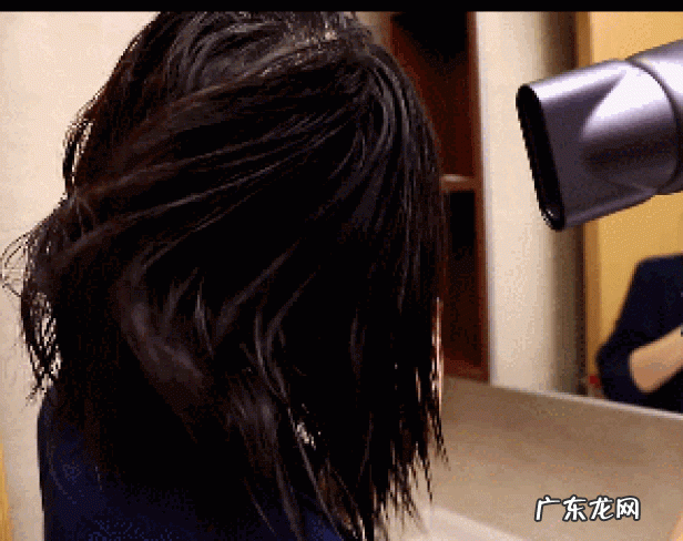 手机游戏吹裙子原理