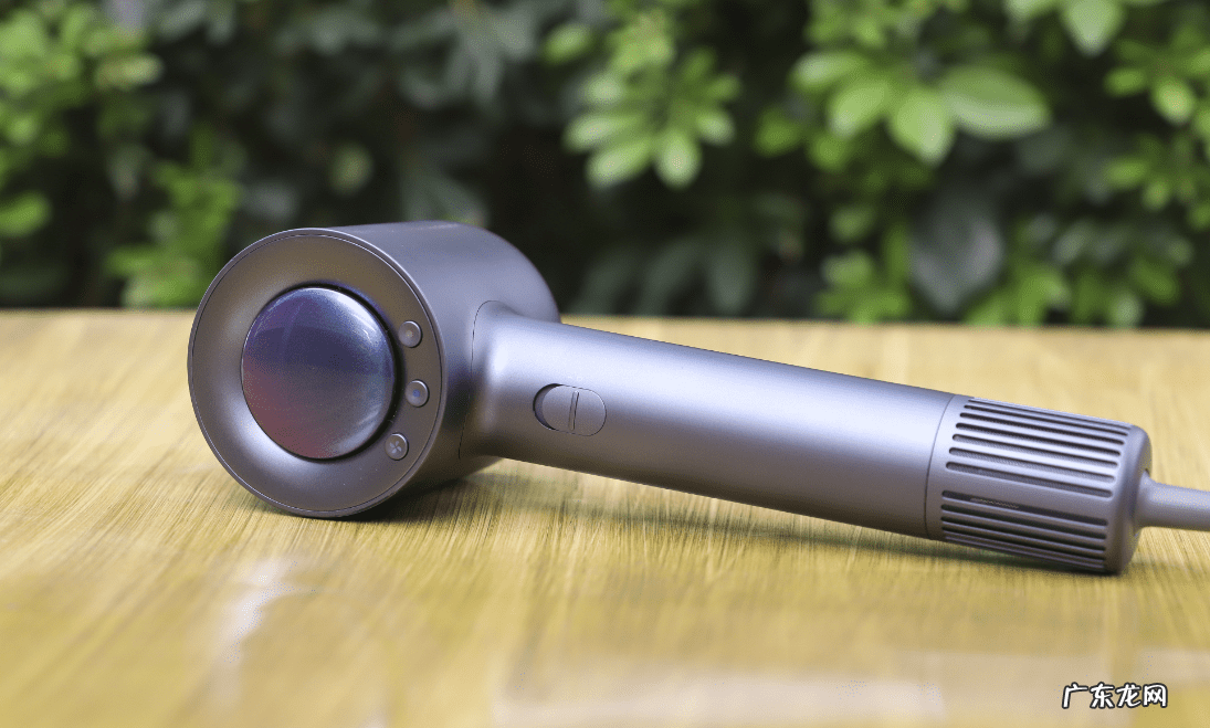 手机游戏吹裙子原理