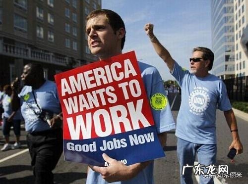 美国确诊新冠人数攀升100万,医护人员崩溃选择自杀,失业人数激增2600万,如何评价?