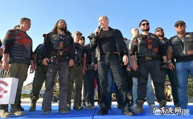 普京开着摩托宣誓克里米亚主权！这是怎么回事？