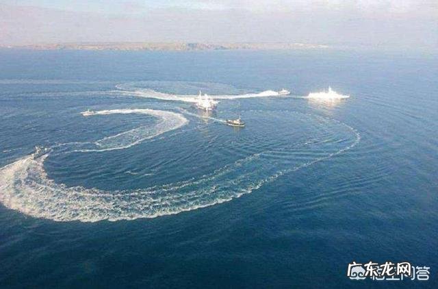 普京开着摩托宣誓克里米亚主权!这是怎么回事?