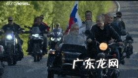 普京开着摩托宣誓克里米亚主权！这是怎么回事？